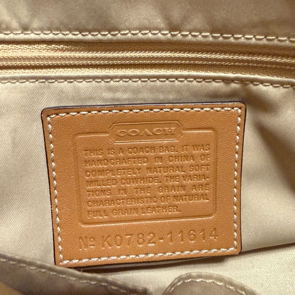 Vintage Coach Leather Shoulder Bag - Picture 3 of 7